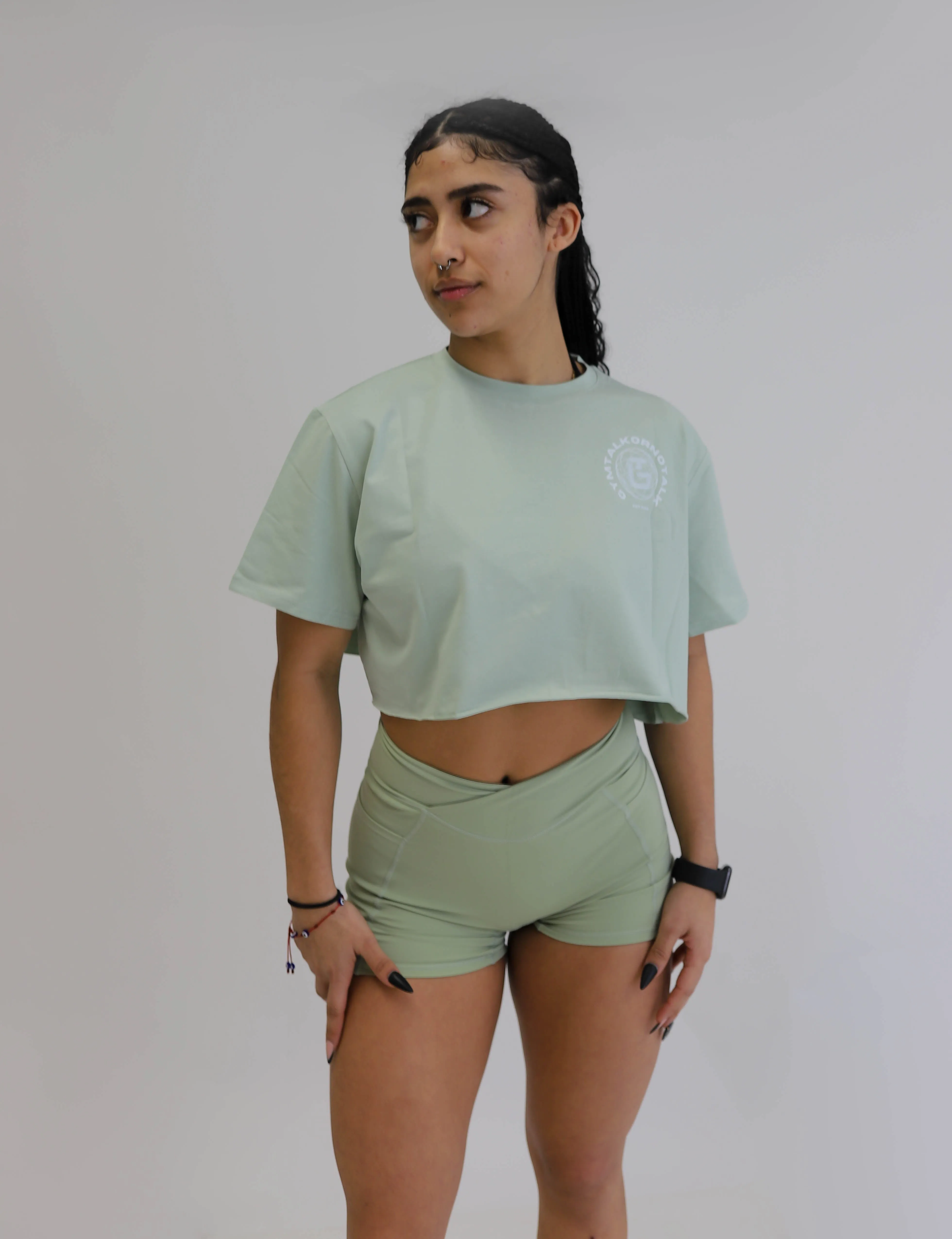V2 CROP TOP G