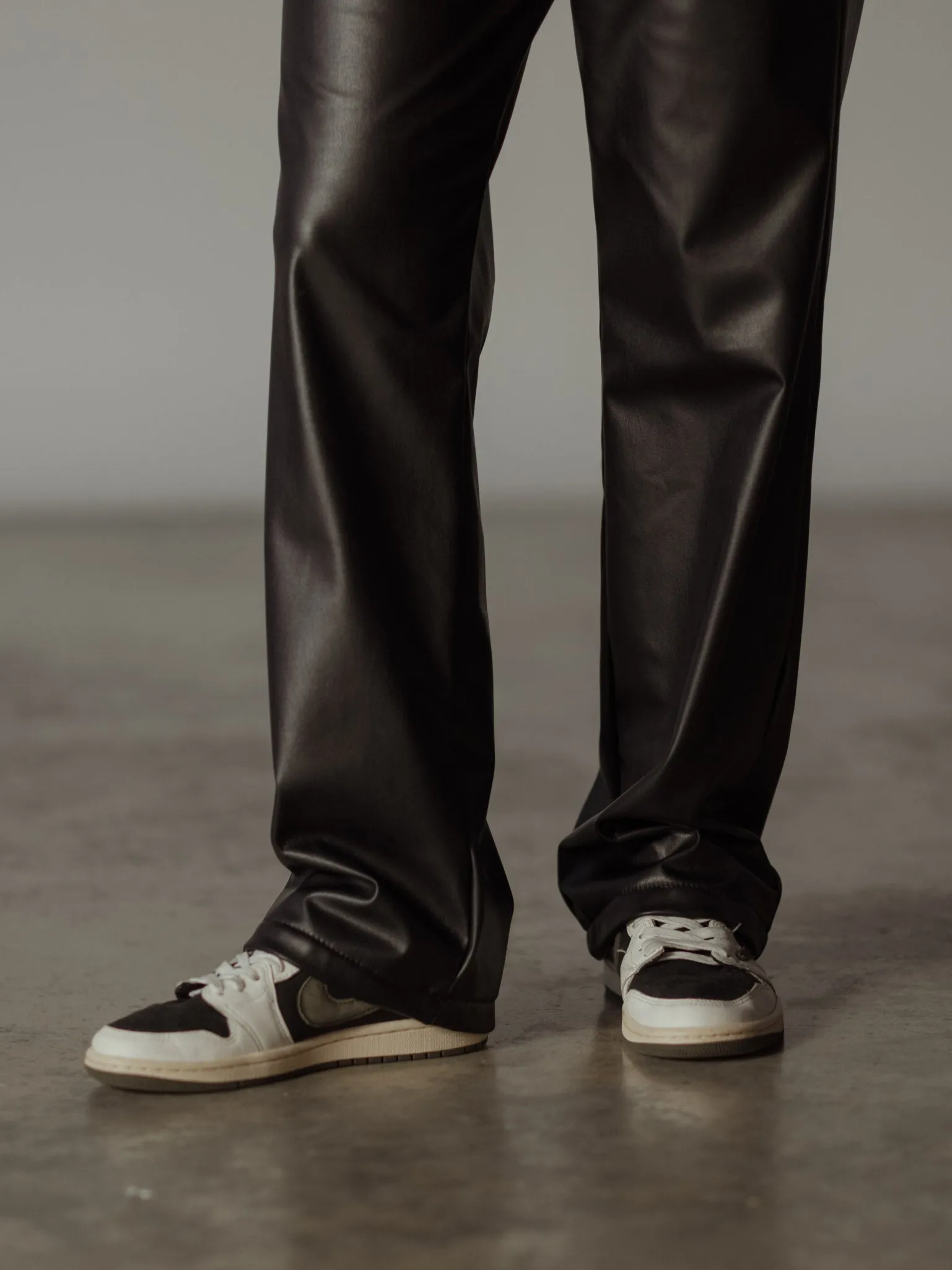 VEGAN LEATHER TROUSER  - BLACK